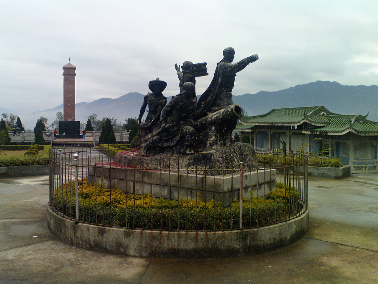 Ιστορικό μνημείο της εξέγερσης των Ταϊπίνγκ στην πόλη Μενγκσάν της επαρχίας Γκουανγκσί, η οποία ήταν η αρχική έδρα των επαναστατών Ταϊπίνγκ