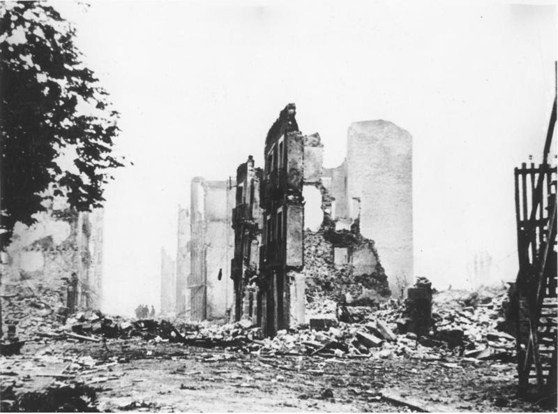 Die Ruinen von Guernica 5603/37